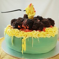 Food- Gravity Cake - Spaghetti and Meatballs